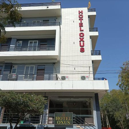 Hotel Oxus Τζαϊπούρ Εξωτερικό φωτογραφία