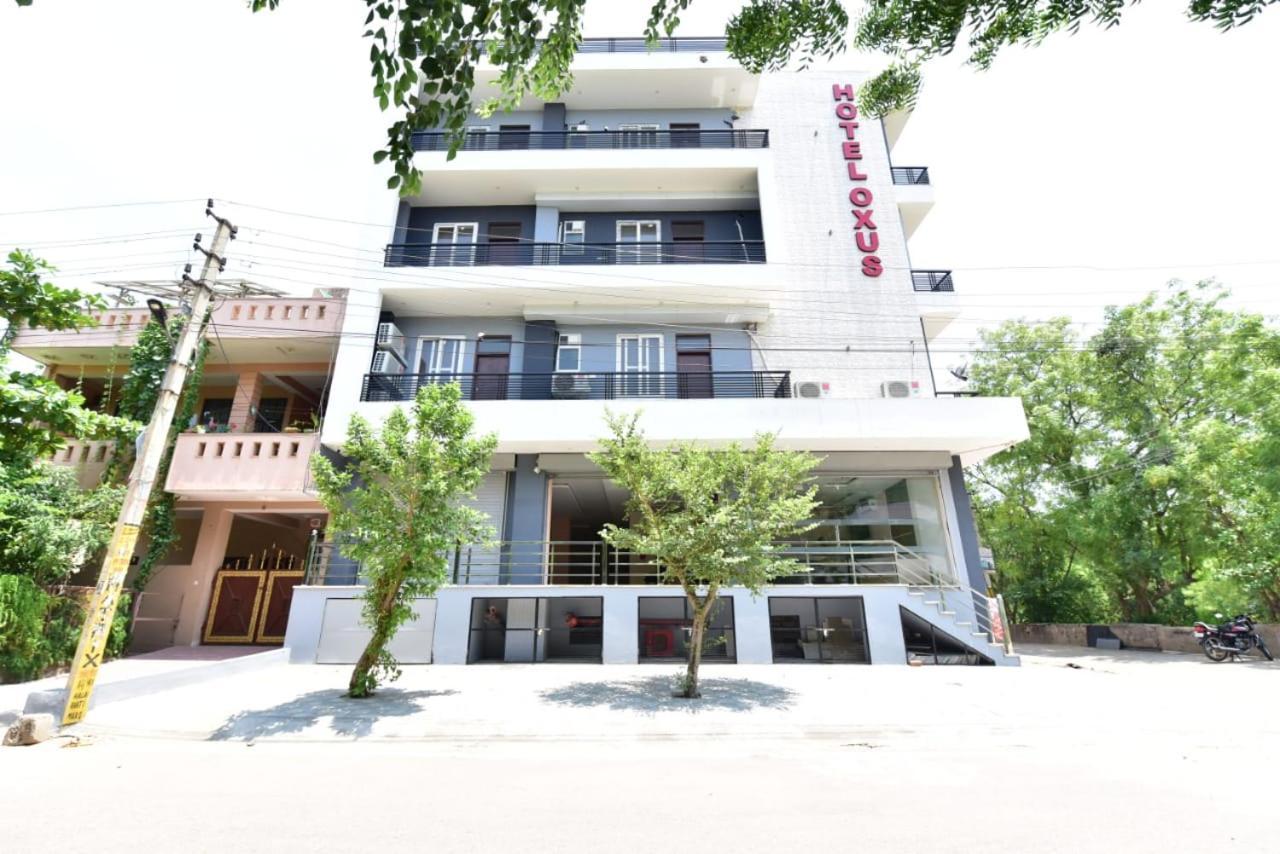 Hotel Oxus Τζαϊπούρ Εξωτερικό φωτογραφία