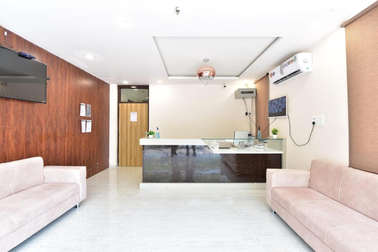 Hotel Oxus Τζαϊπούρ Εξωτερικό φωτογραφία