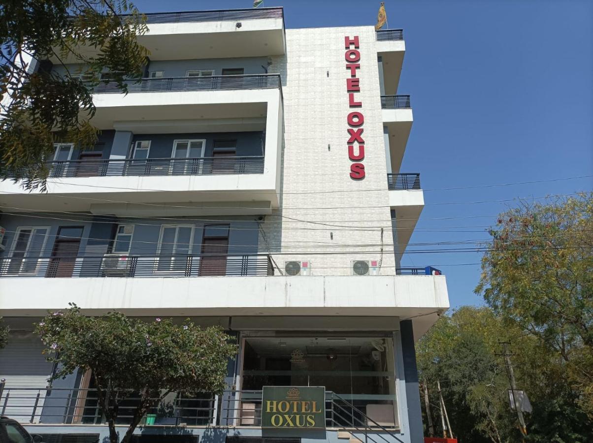 Hotel Oxus Τζαϊπούρ Εξωτερικό φωτογραφία