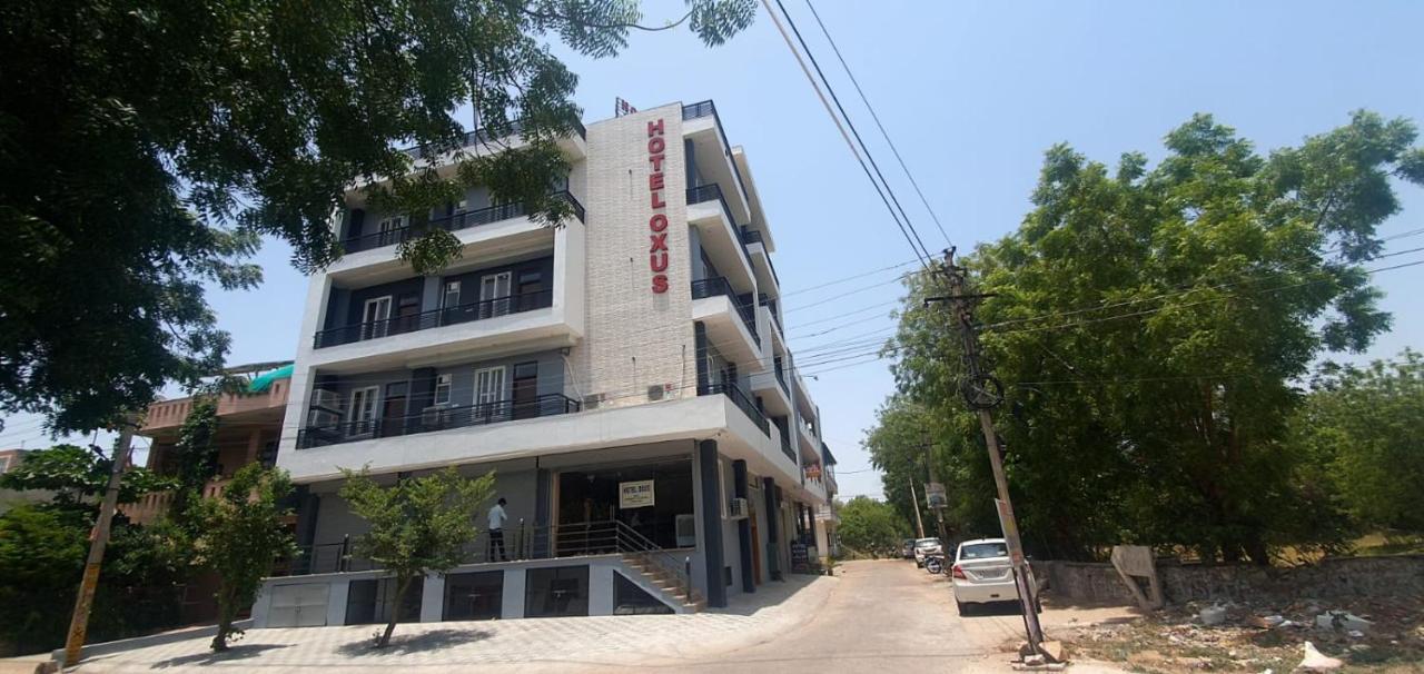 Hotel Oxus Τζαϊπούρ Εξωτερικό φωτογραφία